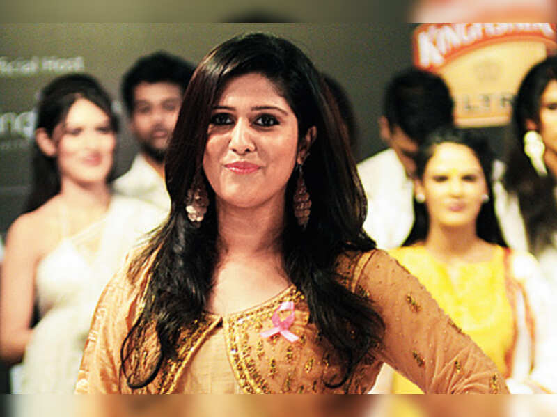 M’wood singers take to the cricket pitch Malayalam Movie News Times