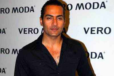 I decided that she was the one for me: Sudhanshu Pandey