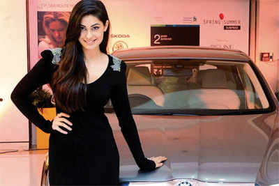 Puja Gupta at a fashion show, 'Spring Summer Surprise' by FCUK organised by Skoda Autobahn in Mumbai