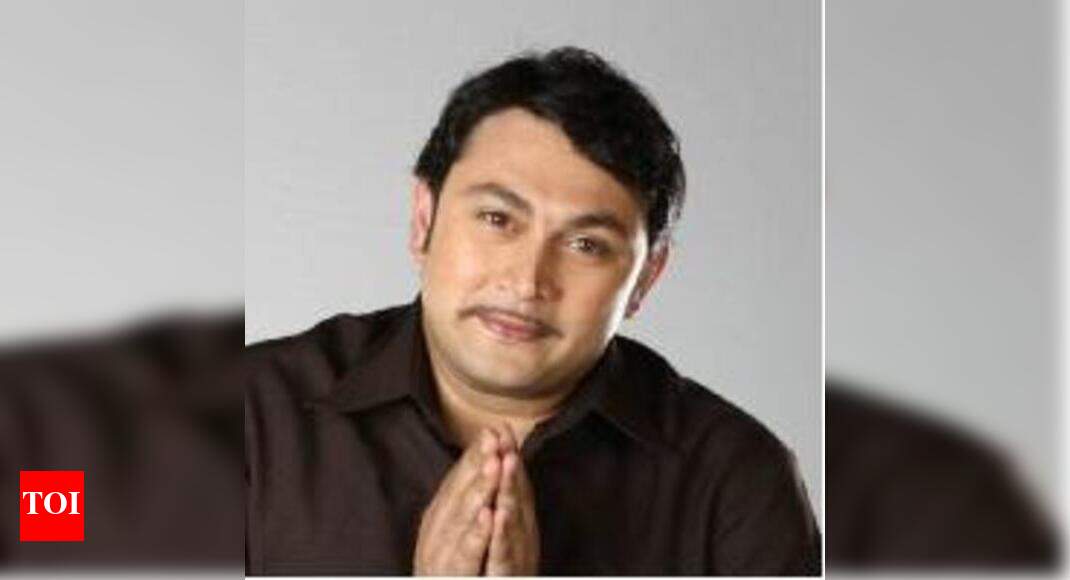 Rajesh Kumar and Anchal Dwivedi in Super Nani Times of India