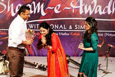 Sonal and Simrit perform in Mumbai after a decade