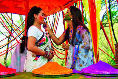 Holi brings bag of worries for TV actors