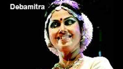 Danseuse Aloknanda performed at a city auditorium in Kolkata