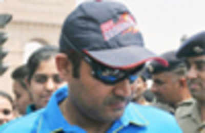 Sehwag's traffic awareness programme turns into flop show
