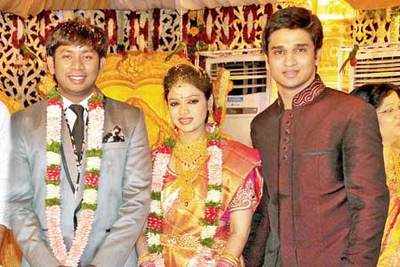 Sundeep Kishan, Brahmaji and other celebs at Sonali and Amarnath's wedding reception
