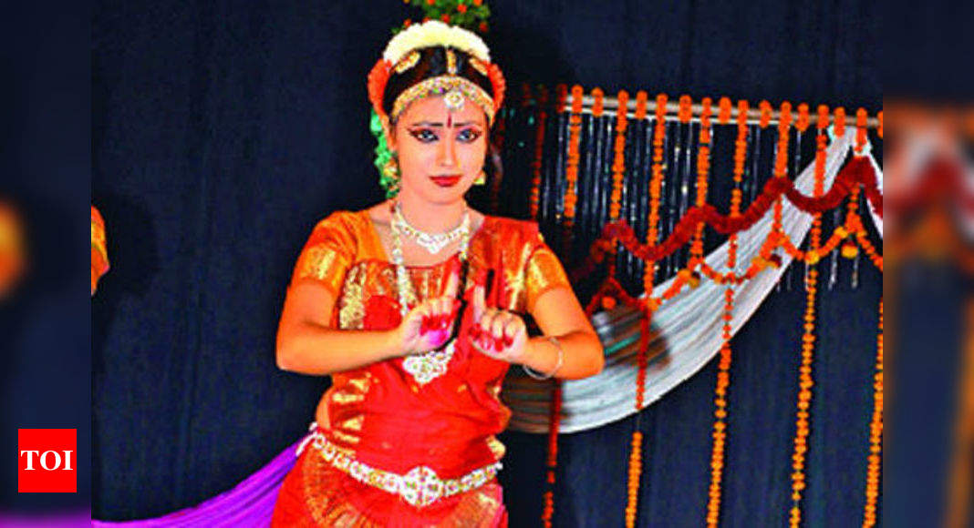 A classical dance programme at Sangeet Natak Akademi | Events Movie ...