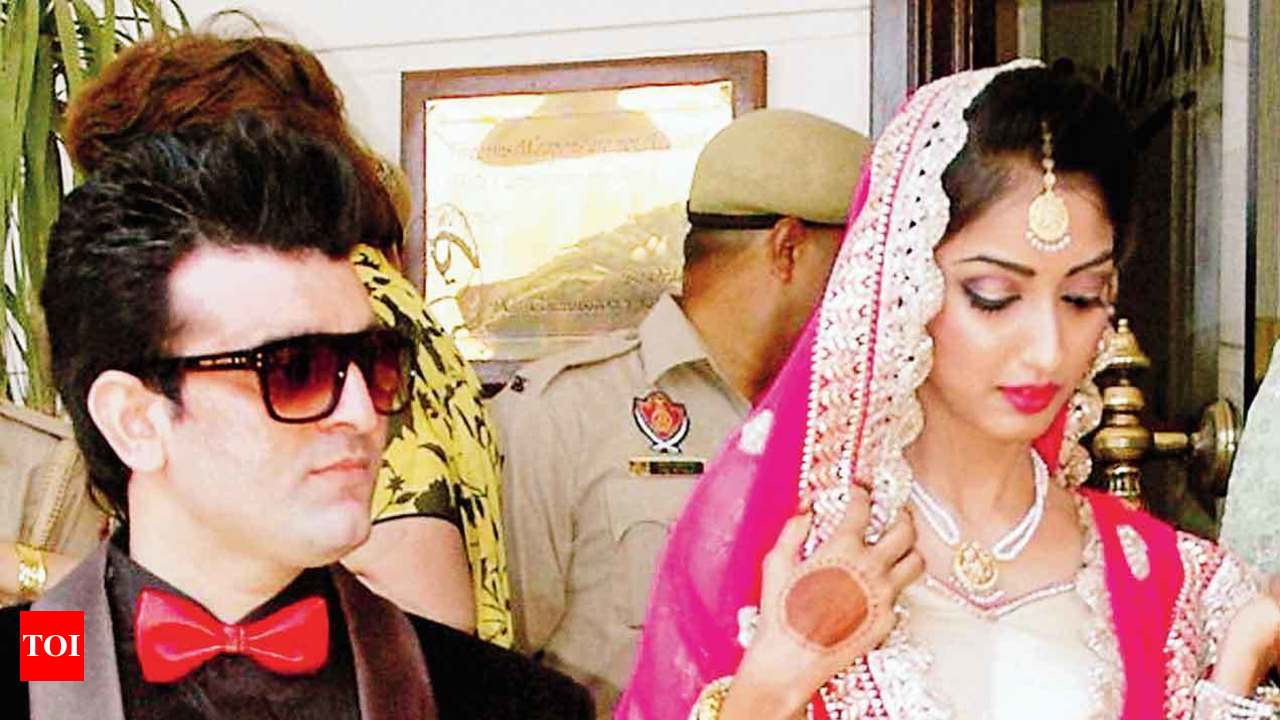 Daler Mehndi's Son Gets Married To Gorgeous Indian Model From Finland In  Sacred Gurudwara Wedding