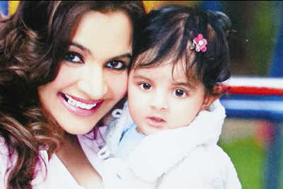 Small screen actresses with their bundles of joy