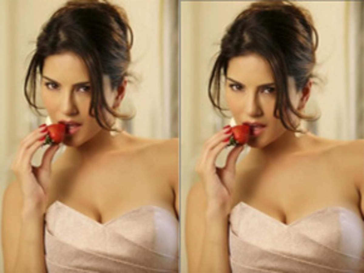 Sanny Xxx Condom Com - Sunny Leone is back with Strawberry flavoured condom ad! | Celebs - Times  of India Videos