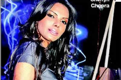 Sherlyn Chopra burns the dance floor to DJ Sam's music in Lucknow