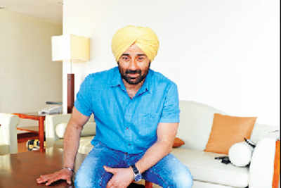 Bollywood directors are like cricketers: Sunny Deol