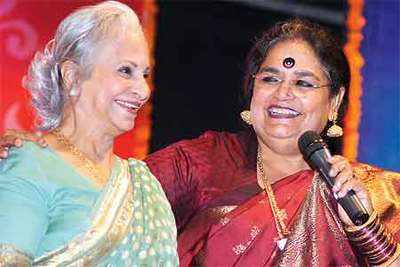 Waheeda Rehman, Usha Uthup sing at an event in Pune