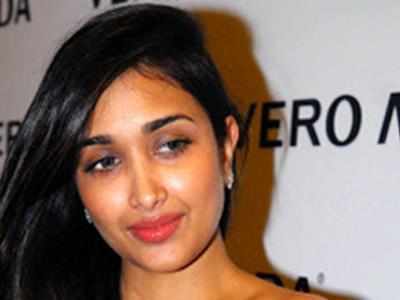 Bollywood shocked by Jiah Khan's suicide