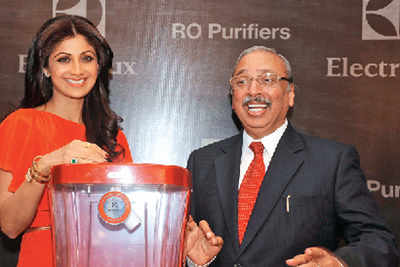Shilpa Shetty launches water purifiers in Mumbai
