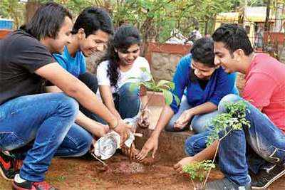 Students plant trees on World Environment Day celebration in Kolhapur