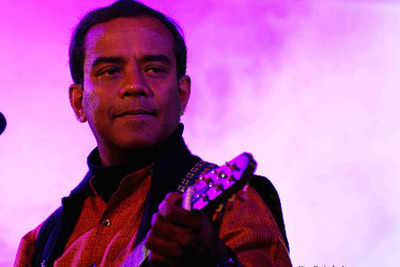 Indian Ocean guitarist hands over his legacy to gen next