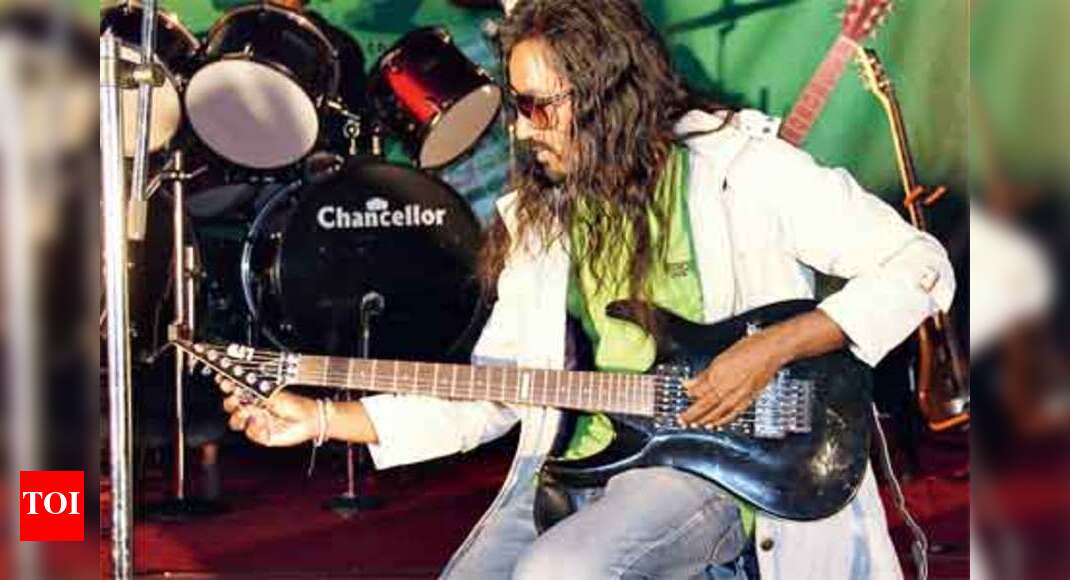 Local rock band NOB performs for environmental awareness in Aurangabad ...