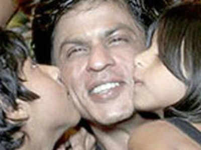 Shah Rukh Khan gets relief from BMC in sex-determination case