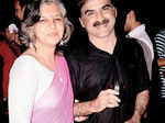 Neetu, Ritesh Arora's 10th anniversary bash