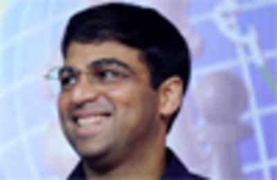 Viswanathan Anand holds Hikaru Nakamura to an easy draw in Norway