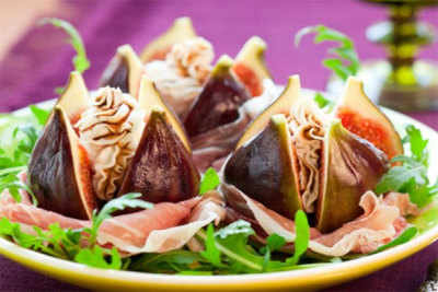 Healthy foods: Figs with goat cheese recipe