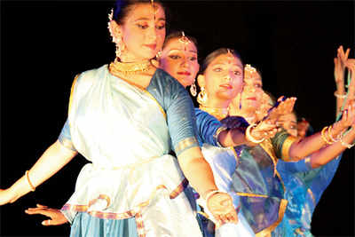 A classical dance concert organised by Parvati Dutta and her students in Aurangabad