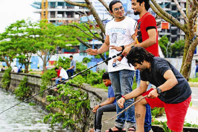 Fishing is the new pastime for Kochi folks