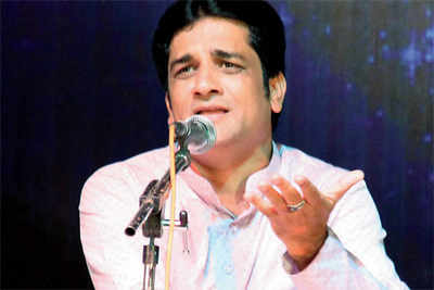 Artistes like Abhijit Shinde, Sarla Shinde perform at Sham-e-Ghazal - a ghazal concert in Aurangabad