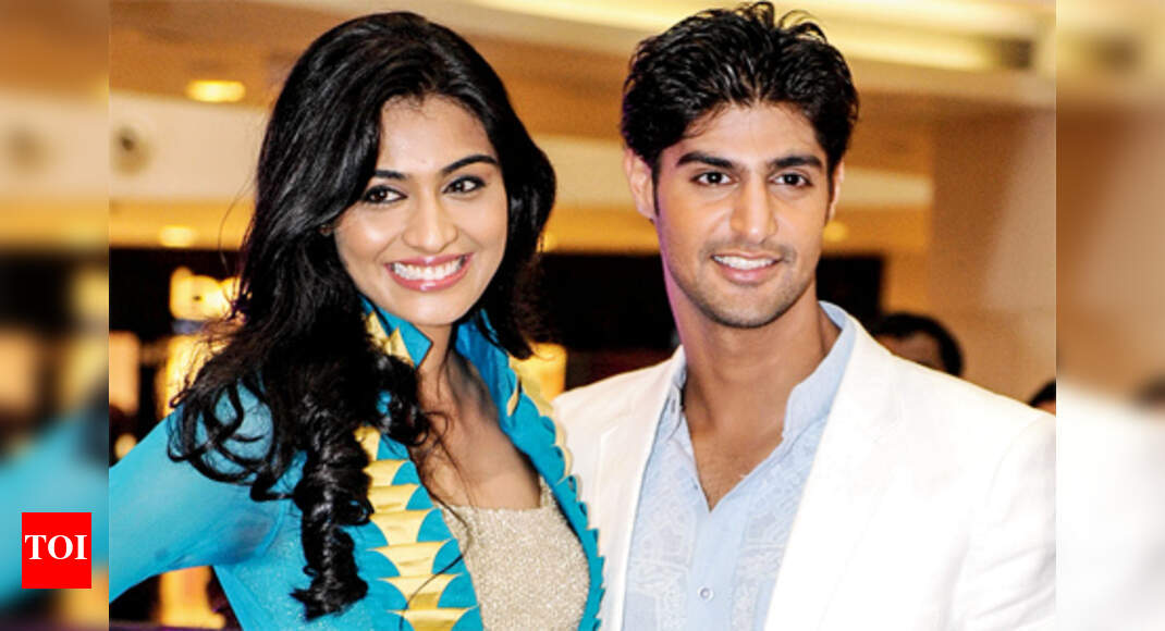 Music launch of 'Luv U Soniyo' at a suburban mall in Mumbai | Events ...