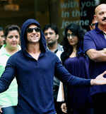 Hrithik's discharged from the hospital