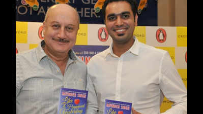 Anupam Kher launches Ravinder Singh's new novel at an event in Mumbai