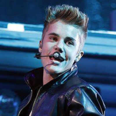 Underaged Justin Bieber thrown out of nightclub