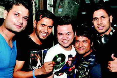 Bollywood party at Kolkata's Underground club, The HHI
