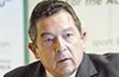 Cricketers continue to interact with bookies: Ali Bacher