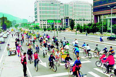 Bid to reclaim Gurgaon roads from traffic to run, cycle
