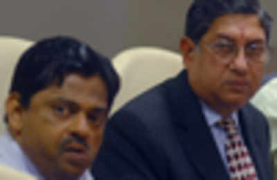 Srinivasan may have had hand in probe panel: Bombay HC