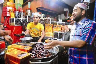 Dates rule the roost at Iftar parties