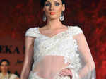 Karisma walks for Maheka Mirpuri