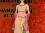 Karisma walks for Maheka Mirpuri