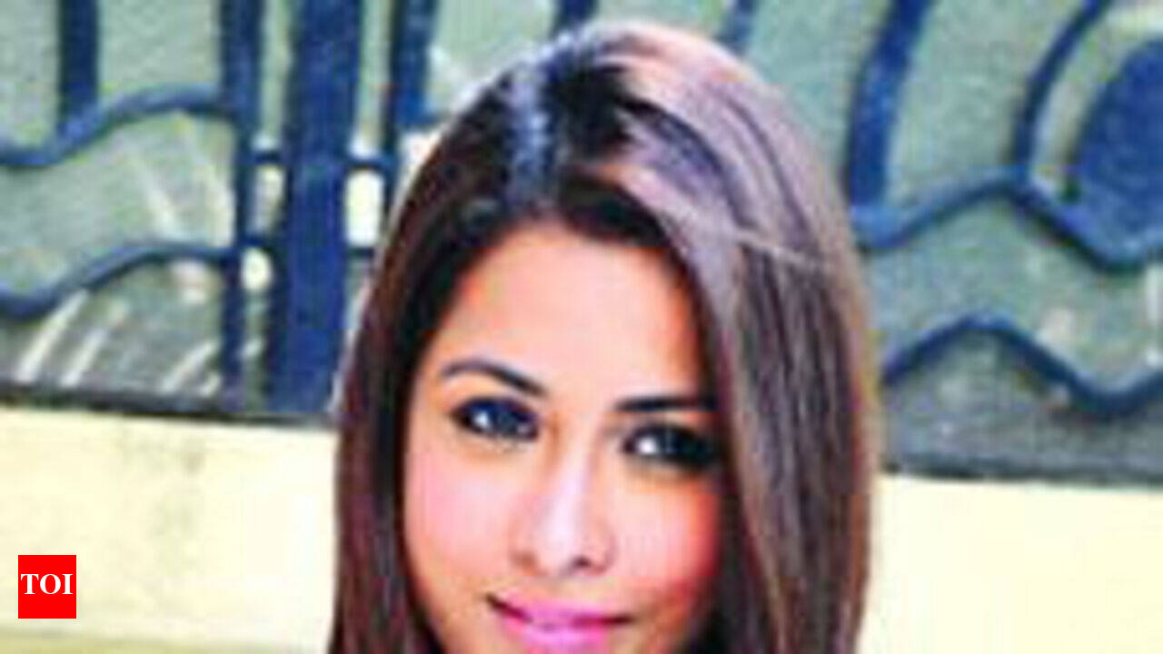 Madhura Naik to play a lawyer in Meri Bhabhi - Times of India