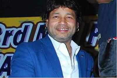 English can ever exude that magic of emotions: Kailash Kher