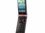 Samsung launches flip phone