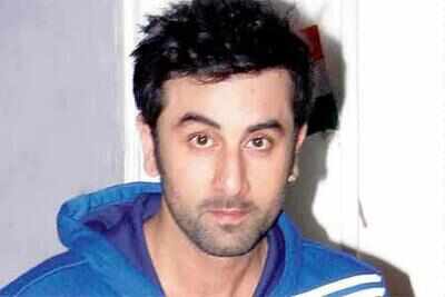 Ranbir Kapoor sings 'Love ki Ghanti' in Besharam