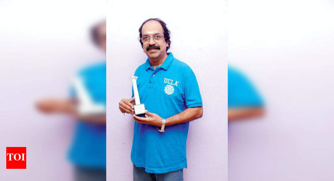 Naganna wins Best Director for Krantiveera Sangolli Rayanna | Kannada ...