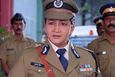 Alka Kubal to play Police commissioner in 'Sutradhaar'