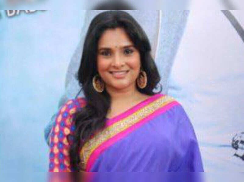 sandalwood: Ramya wins Mandya by-poll, becomes MP | Kannada Movie News ...