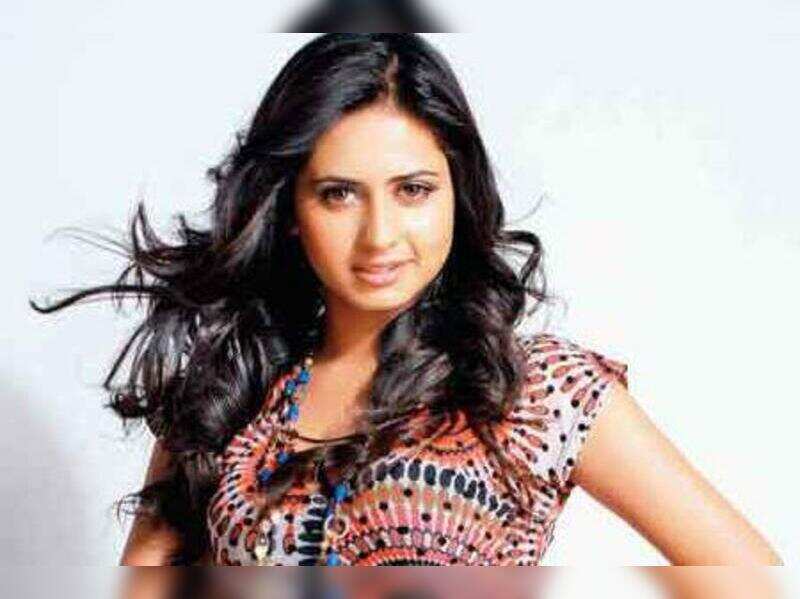 Sargun Mehta: Sargun Mehta preparing for her wedding in Delhi - Times ...