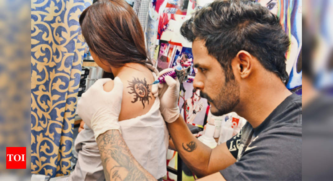 Tattoo Style Mehndi Artist  Design in GK 2