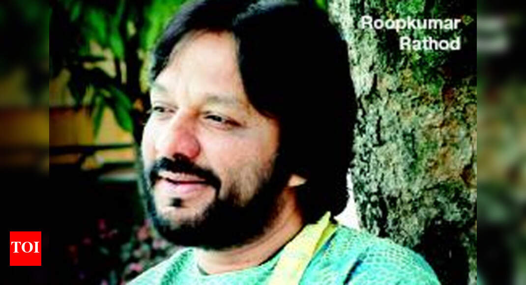 Roopkumar lends voice to TV show - Times of India
