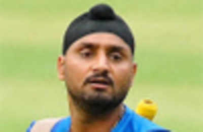 I only compete with myself: Harbhajan Singh